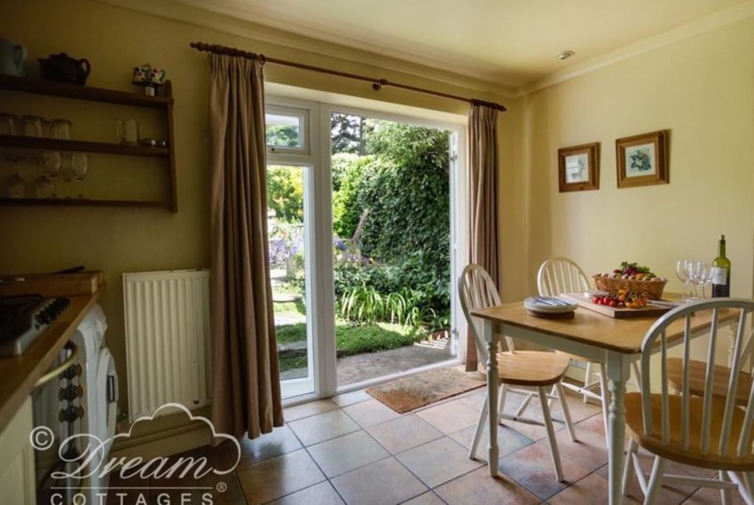 Apple Tree Cottage Dining Room