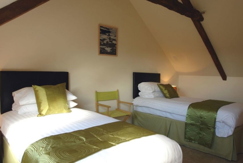 Butterdon Barn Bedroom2