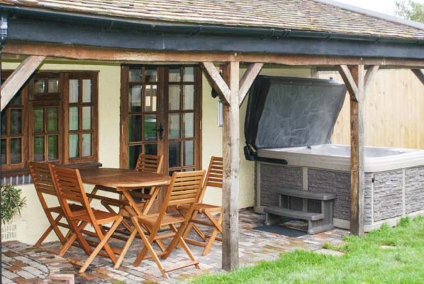 Brambles Cottage Patio