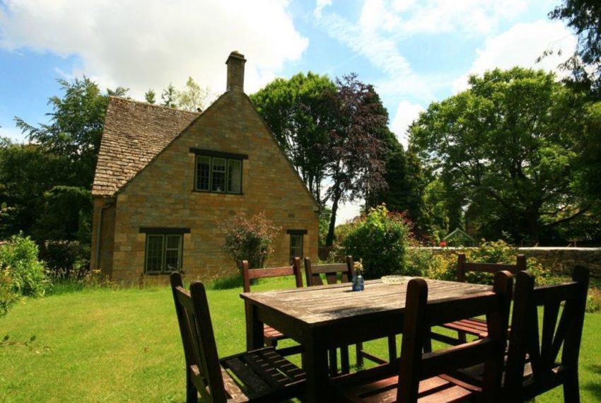 Windy Ridge Cottage Outside