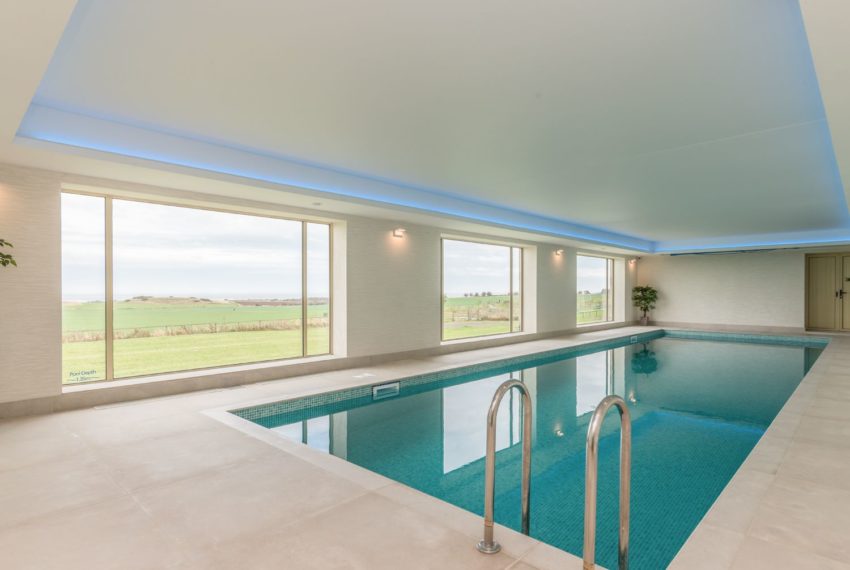 Granary Stone House Swimming Pool