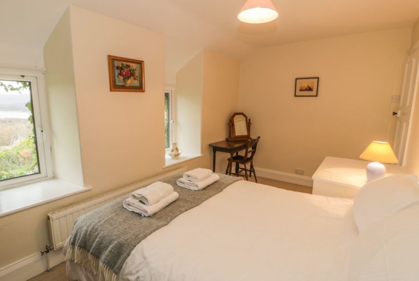 Groes Newydd Bedroom