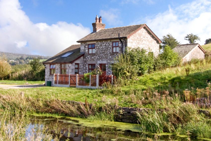 Wharf Cottage Outside