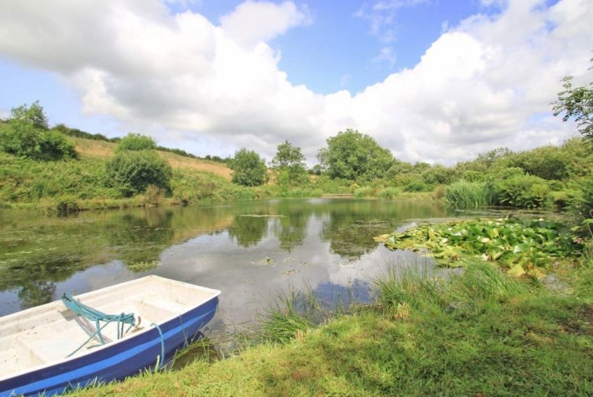 The Farmhouse Lake