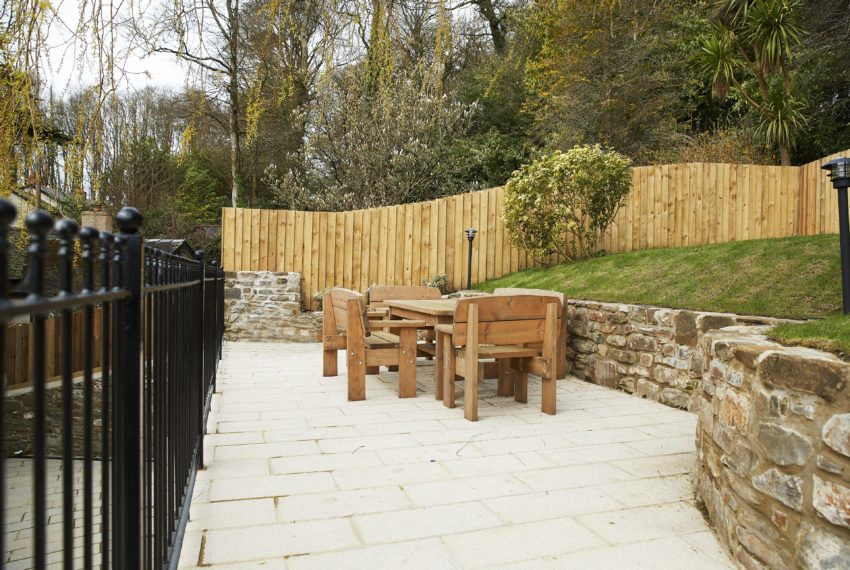 Coppet Hall Lodge Patio