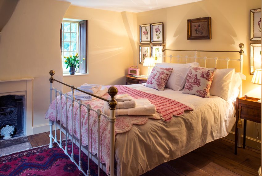 Laundry Cottage Bedroom