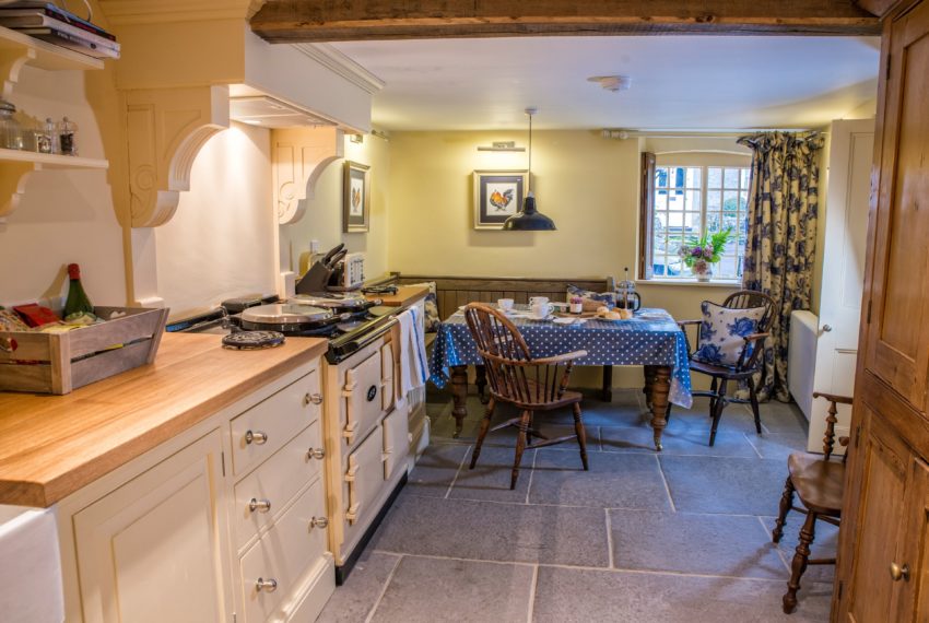 Laundry Cottage Dining Area