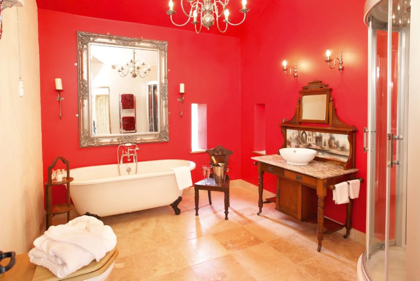 Scargill Castle Bathroom
