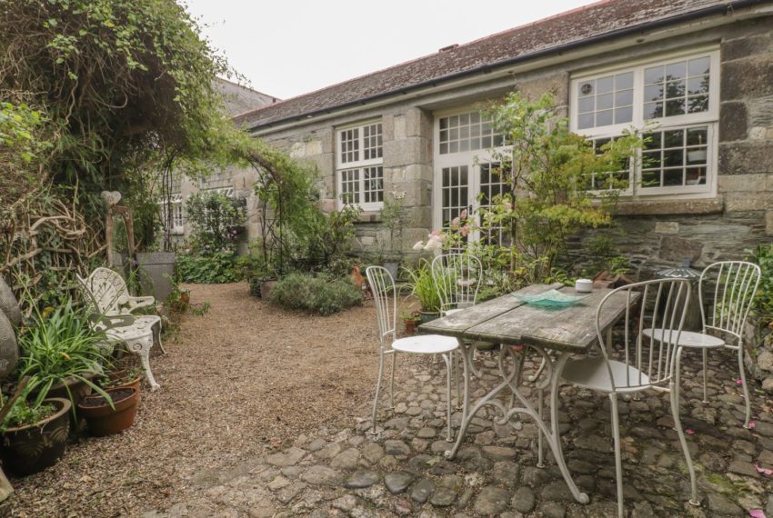 Coinage Hall Courtyard