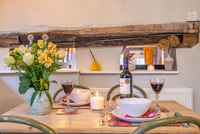 Hylton Cottage Dining Area