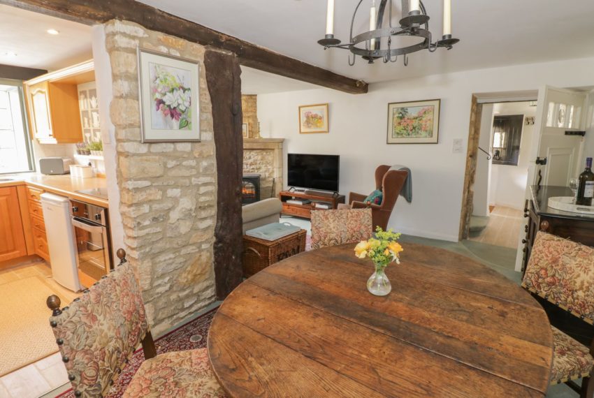 Oat Hill Cottage Open Plan