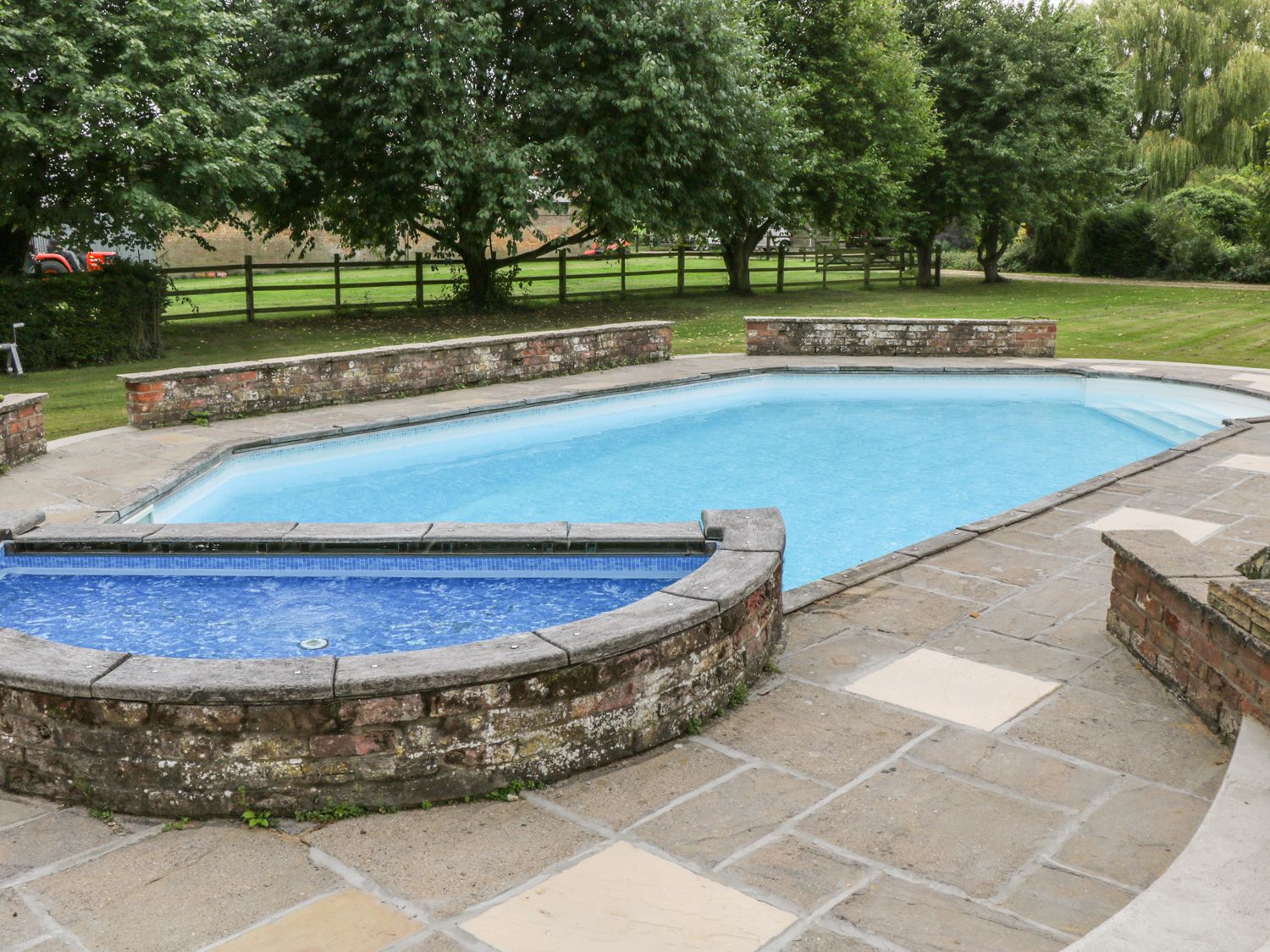 Modney Hall Swimming Pool