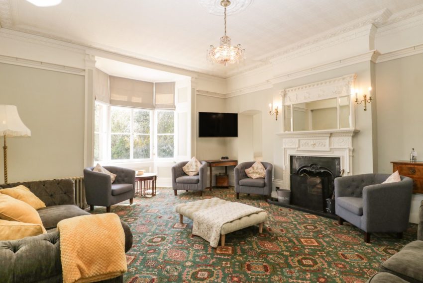 Milton Manor Sitting Room